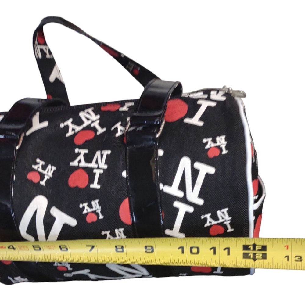 I ❤️‍🔥 NY Logo Small Duffel Bag - Picture 5 of 6